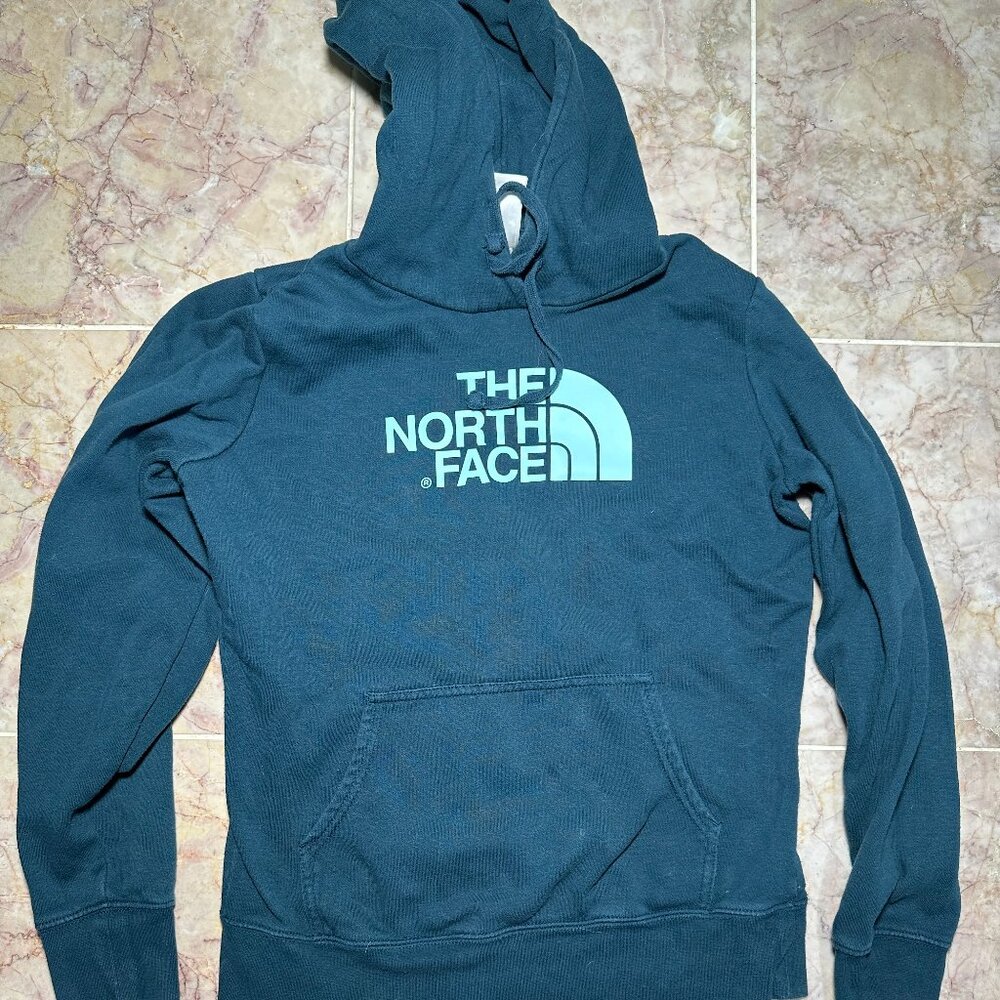 Womens Small North Face Sweatshirt